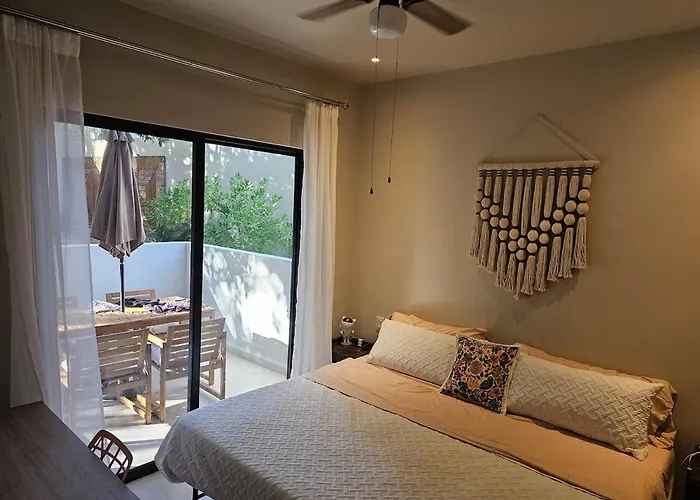 Apartment 3br Oasis: Poolside, Gym, Near & Xcaret Playa del Carmen
