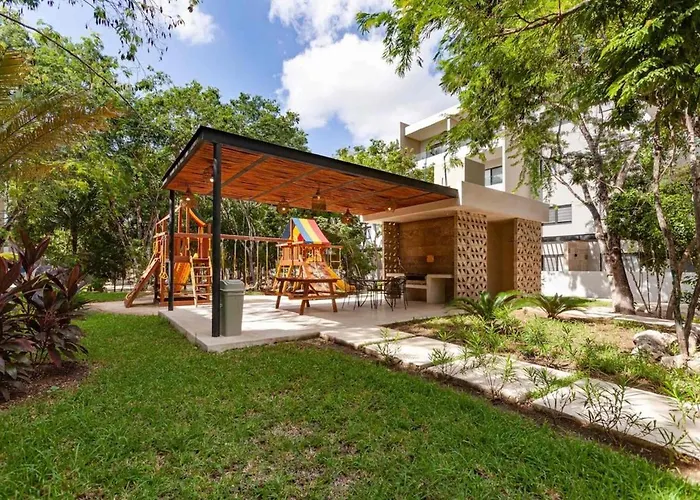 3br Oasis: Poolside, Gym, Near & Xcaret * Playa del Carmen