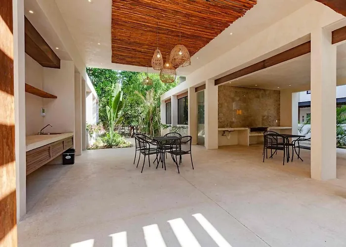 3br Oasis: Poolside, Gym, Near & Xcaret Apartment *