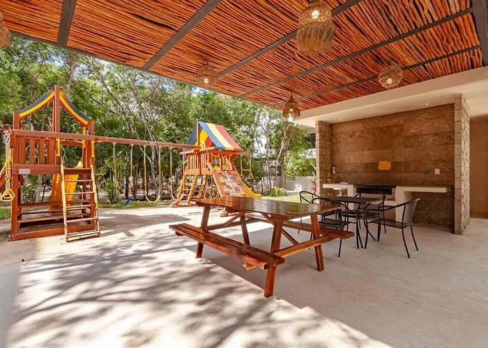 Apartment 3br Oasis: Poolside, Gym, Near & Xcaret Playa del Carmen