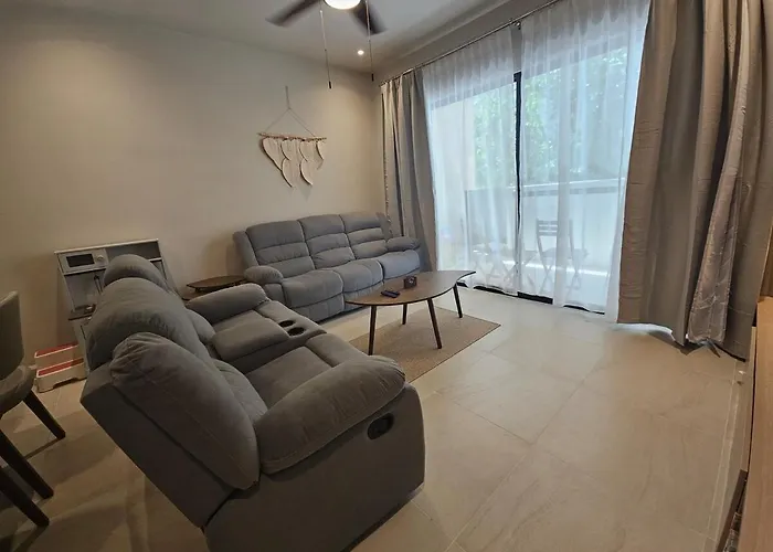 Apartment 3br Oasis: Poolside, Gym, Near & Xcaret